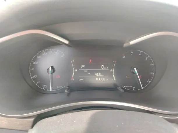 Car image 26