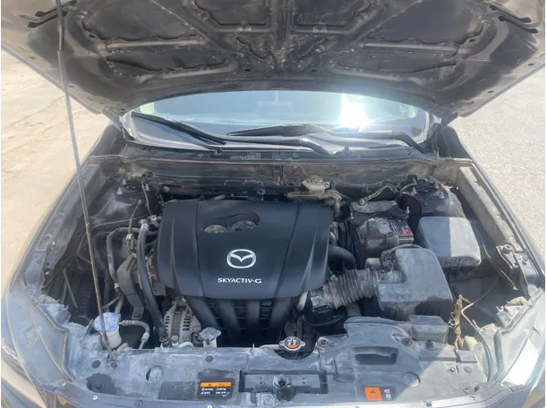 Car image 25