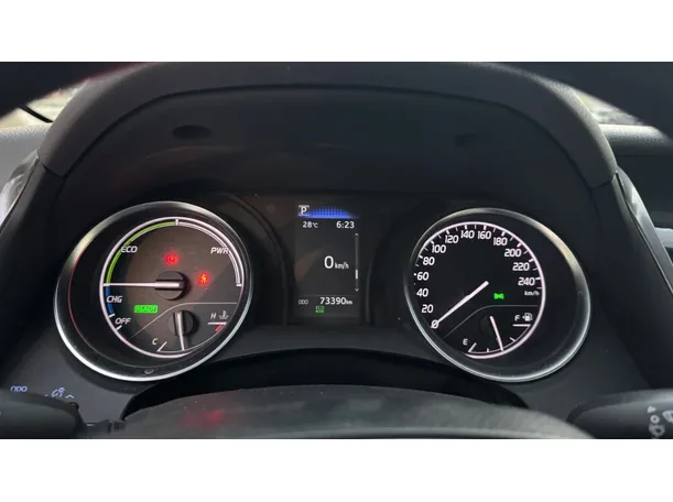 Car image 19