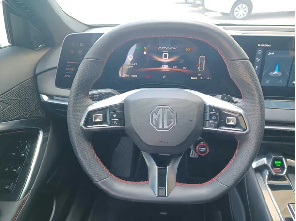 Car image 16