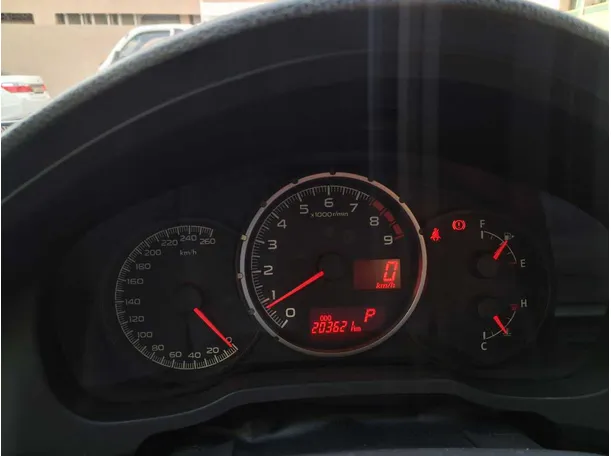 Car image 17