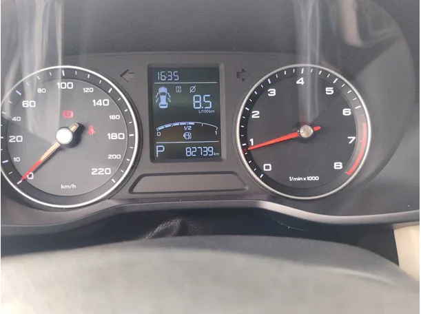 Car image 22