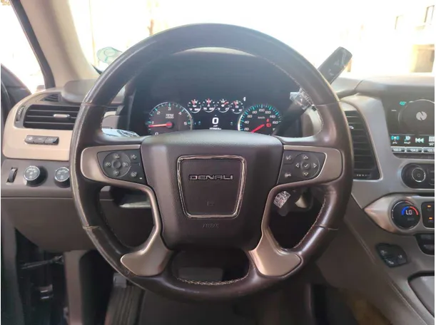 Car image 23