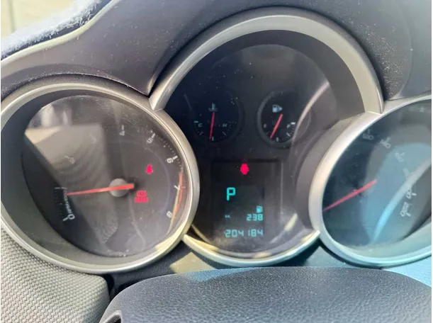 Car image 23