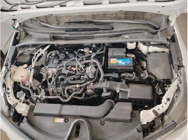 Car image 30
