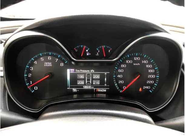Car image 17