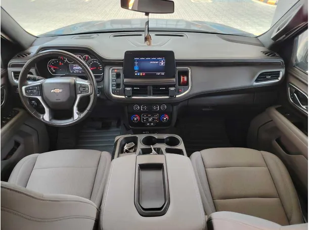 Car image 19