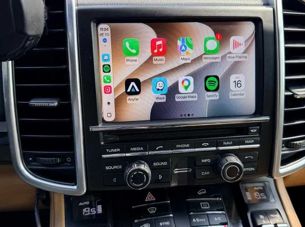 Car image 13