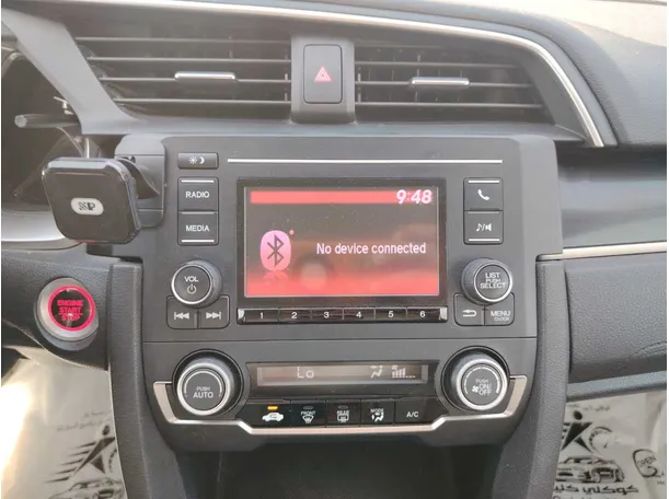 Car image 19