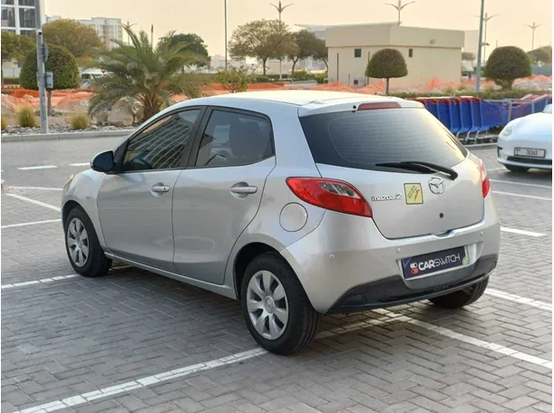Car image 7