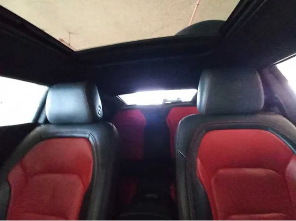 Car image 13