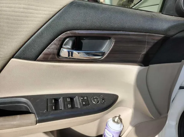 Car image 35