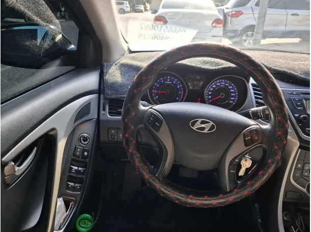 Car image 19