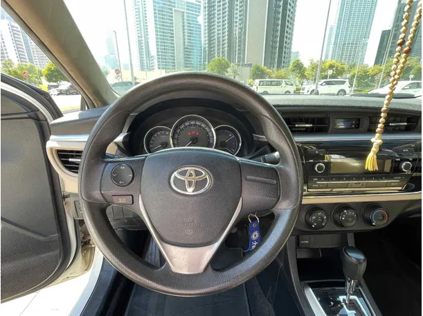 Car image 27