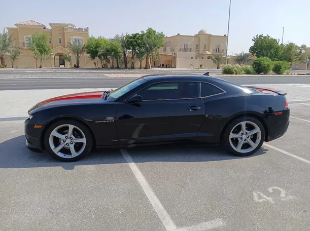 Car image 4