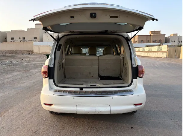 Car image 27