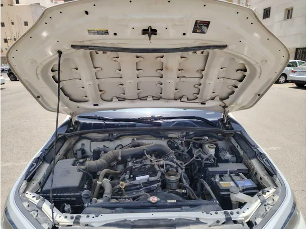 Car image 32