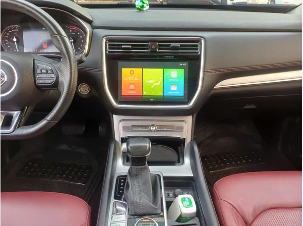 Car image 17