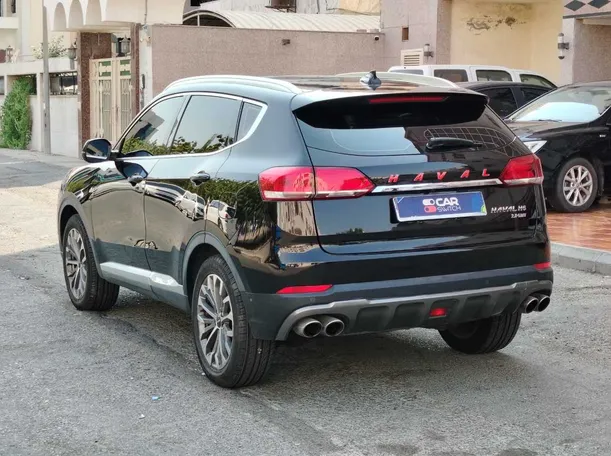 Car image 7
