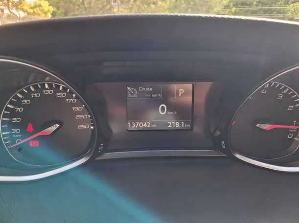 Car image 18