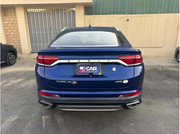 Car image 6