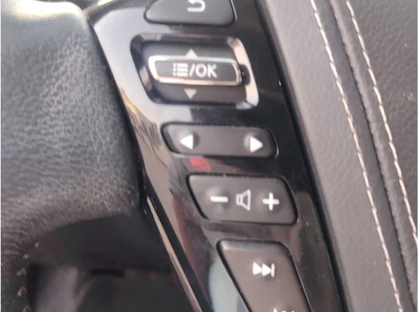 Car image 43