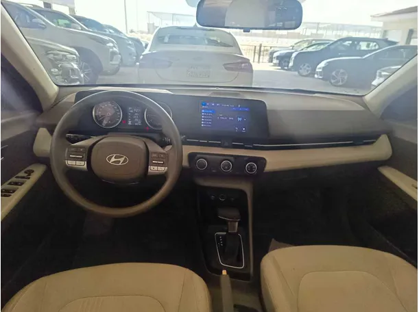 Car image 24