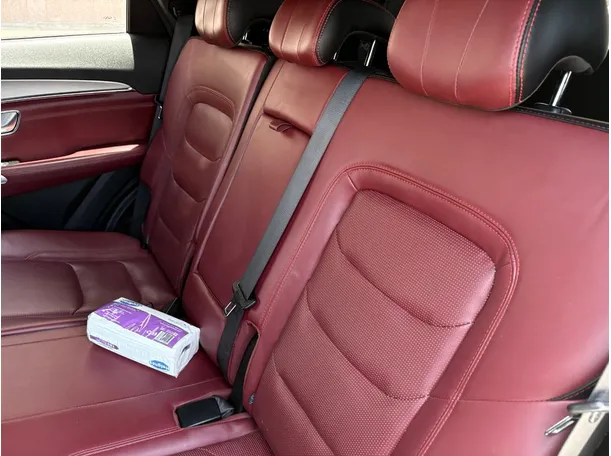 Car image 16
