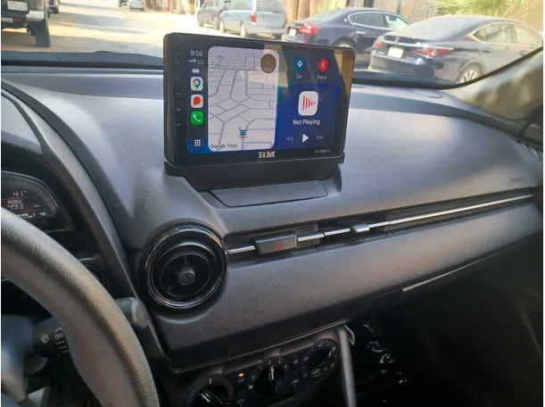 Car image 18