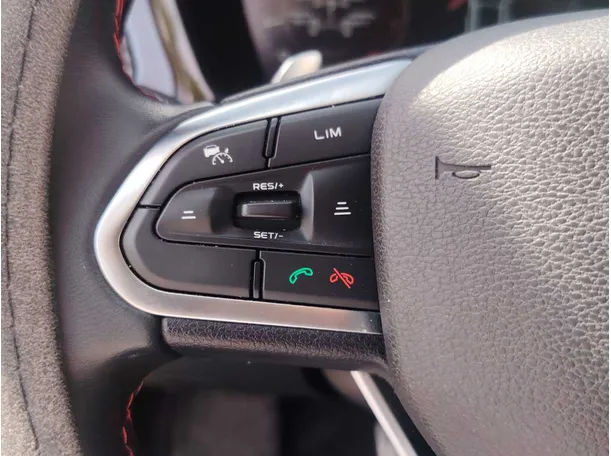 Car image 36