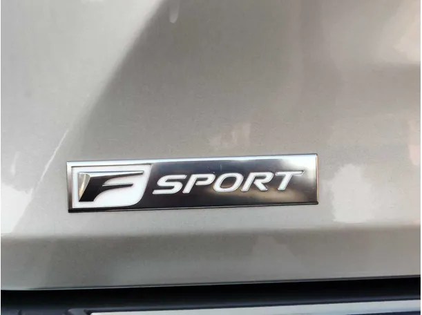 Car image 35