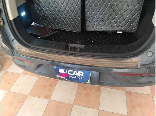 Car image 33