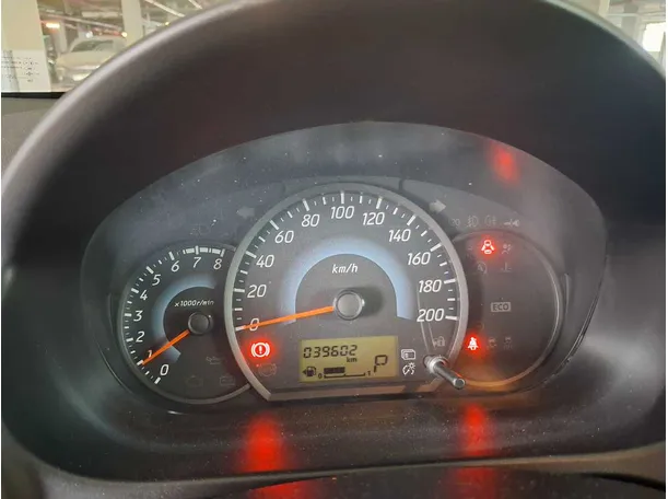 Car image 19