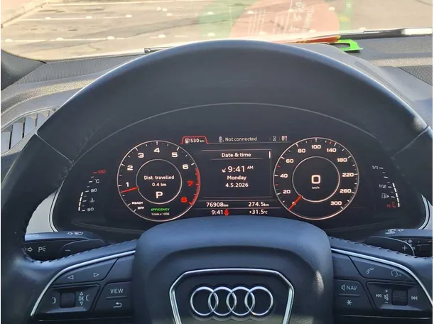 Car image 20