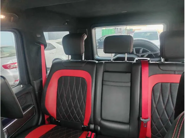 Car image 17
