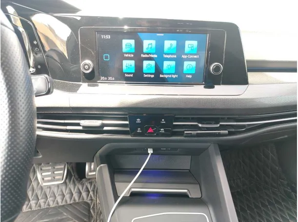 Car image 27