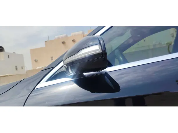 Car image 33