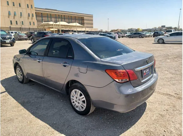 Car image 7