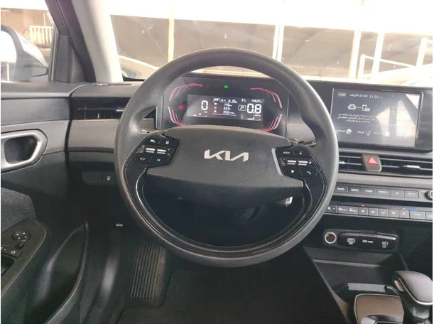 Car image 21