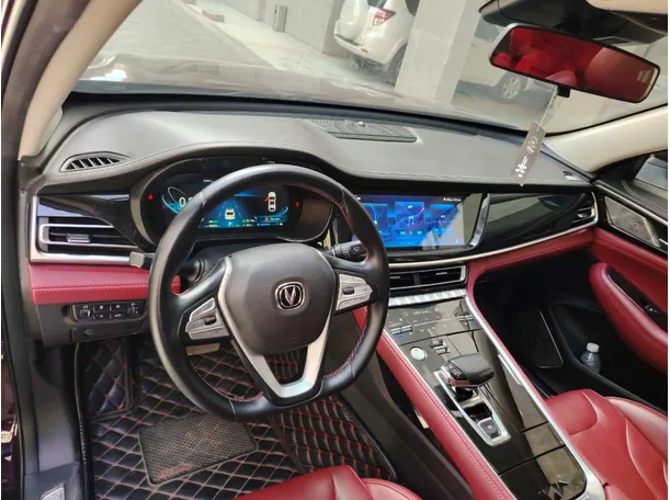 Car image 13