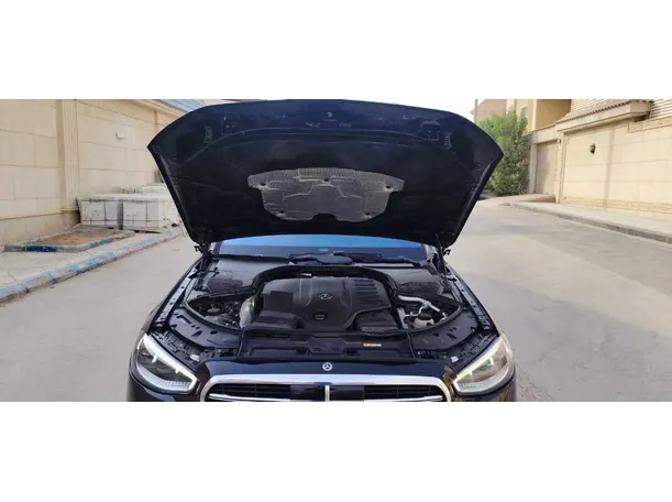 Car image 30