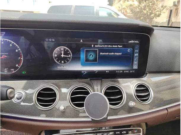 Car image 24