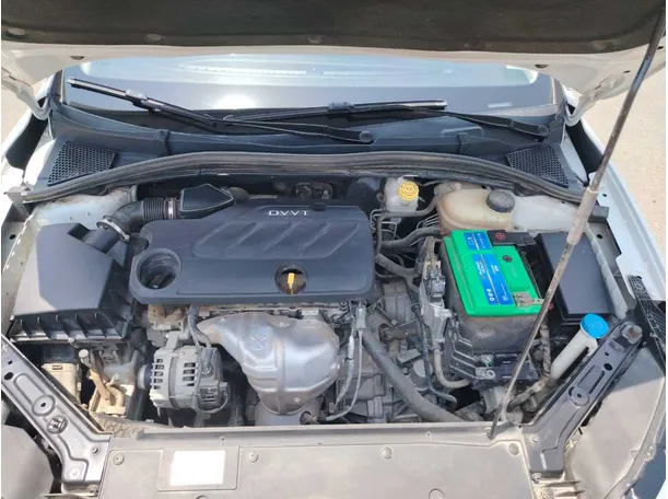 Car image 26
