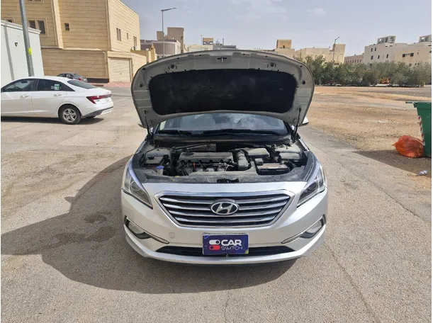 Car image 23