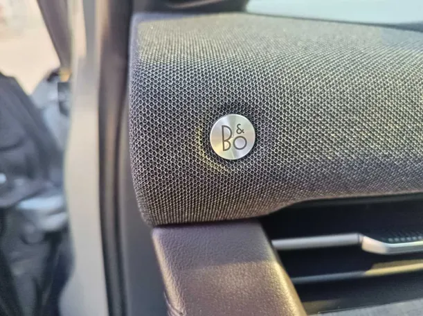 Car image 42