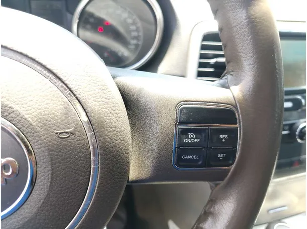 Car image 44