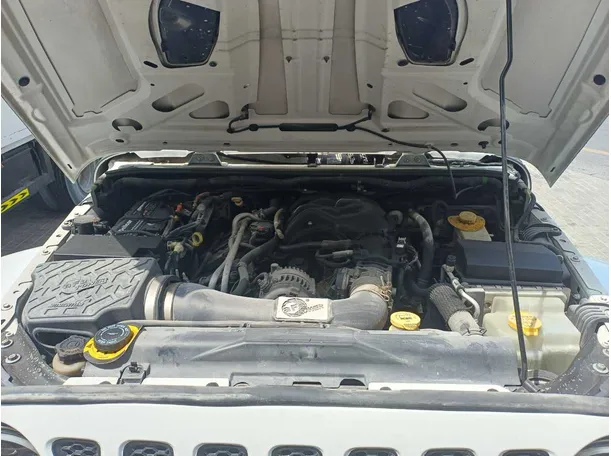 Car image 24