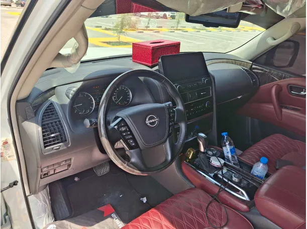 Car image 11