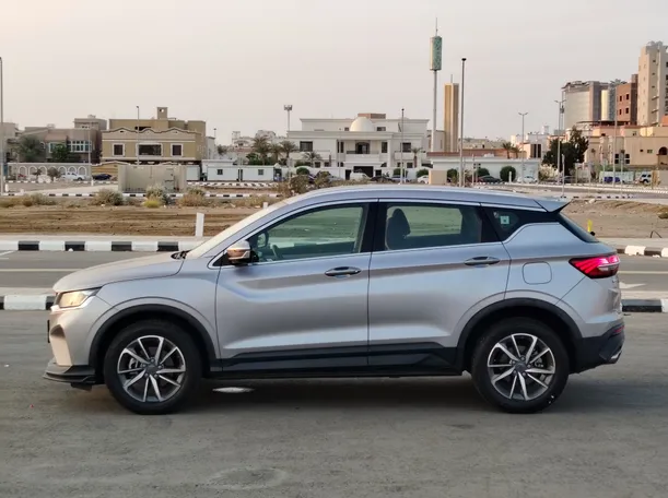 Car image 8