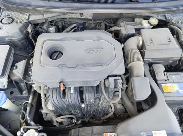 Car image 40